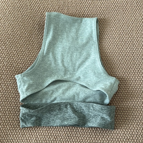 OV halter bra - Picture 3 of 3